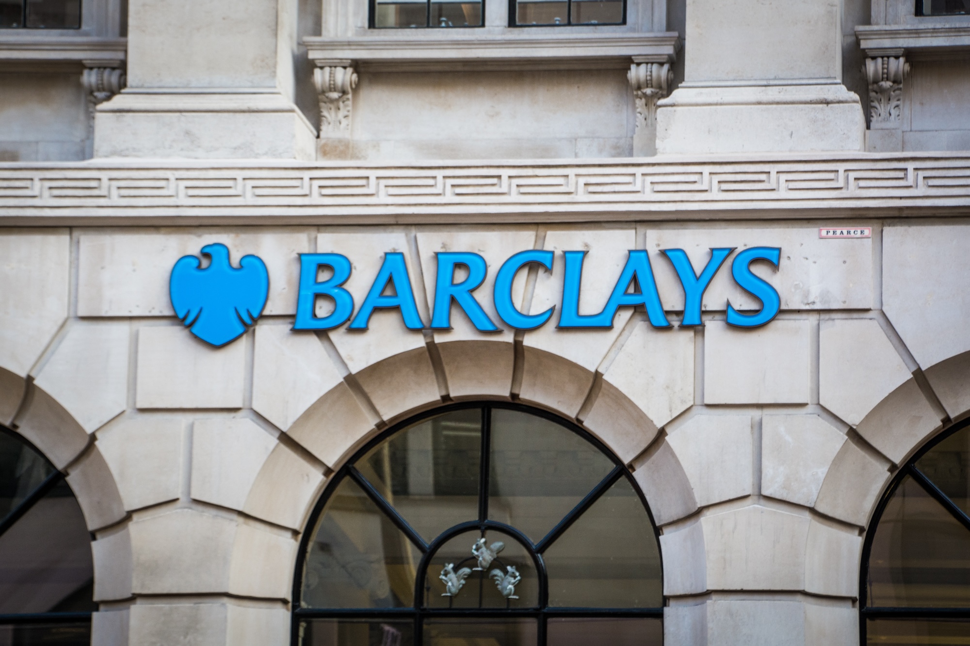 HMRC Replaces Barclays With Lloyds In 334m Banking Contract Shake up hmrc-replaces-barclays-with-lloyds-in-334m-banking-contract-shake-up